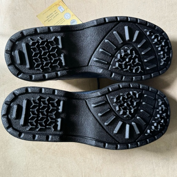 Reebok Women’s Leather Comfortable Golf Shoes - Picture 5 of 5